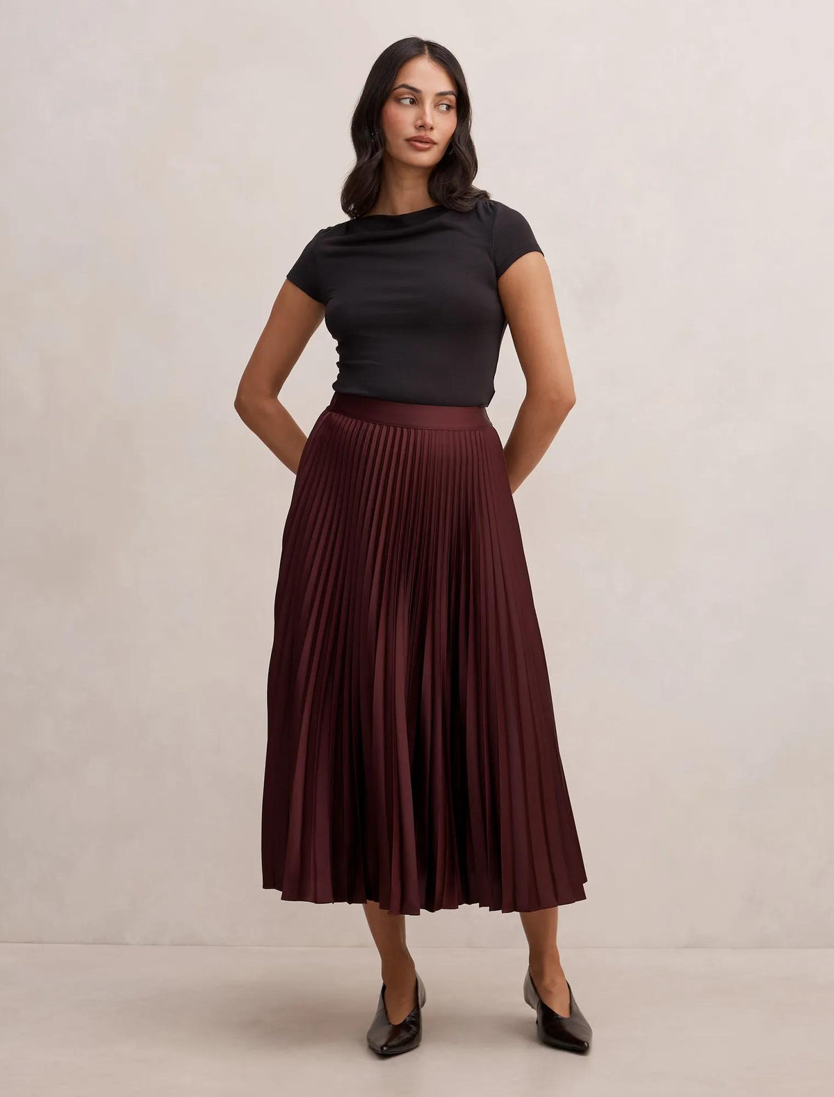 Ester Satin Pleated Skirt Shiraz Red