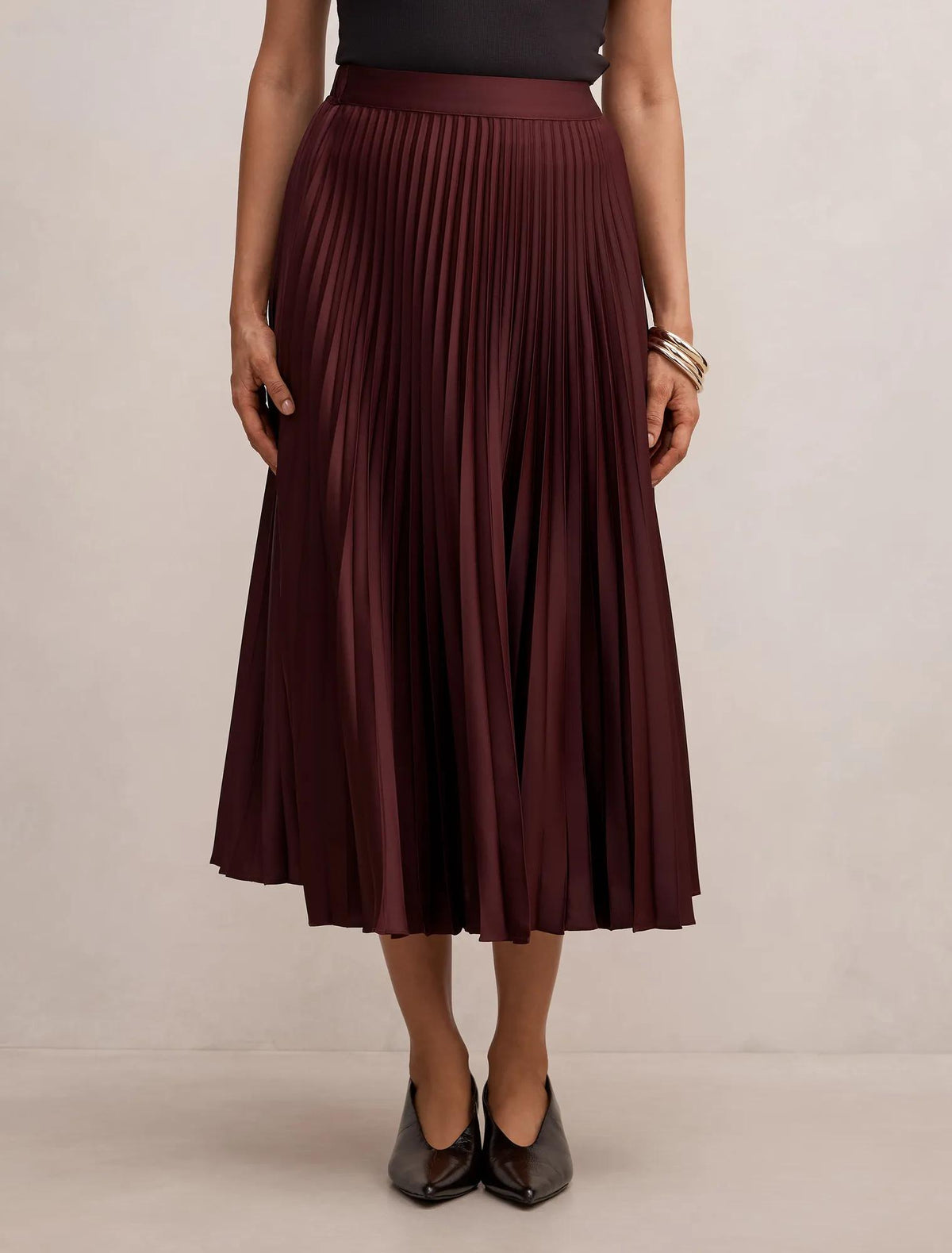 Ester Satin Pleated Skirt Shiraz Red