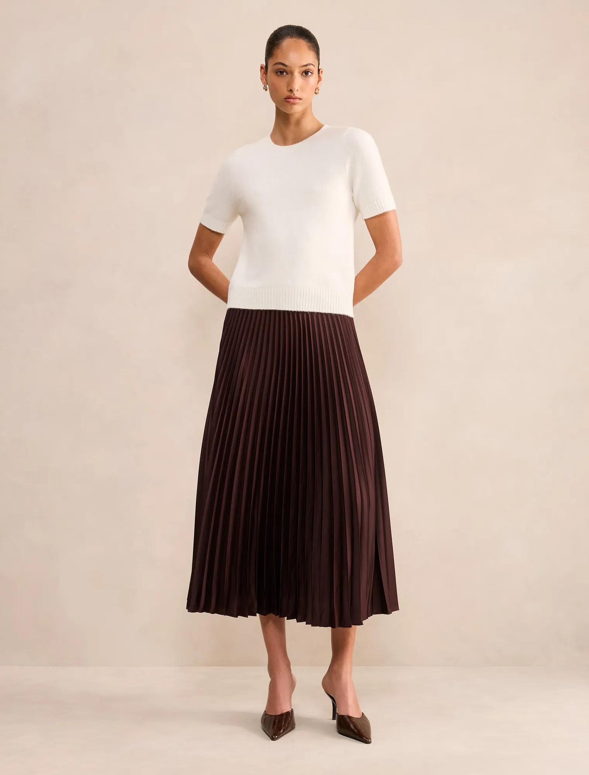 Ester Satin Pleated Skirt Chocolate