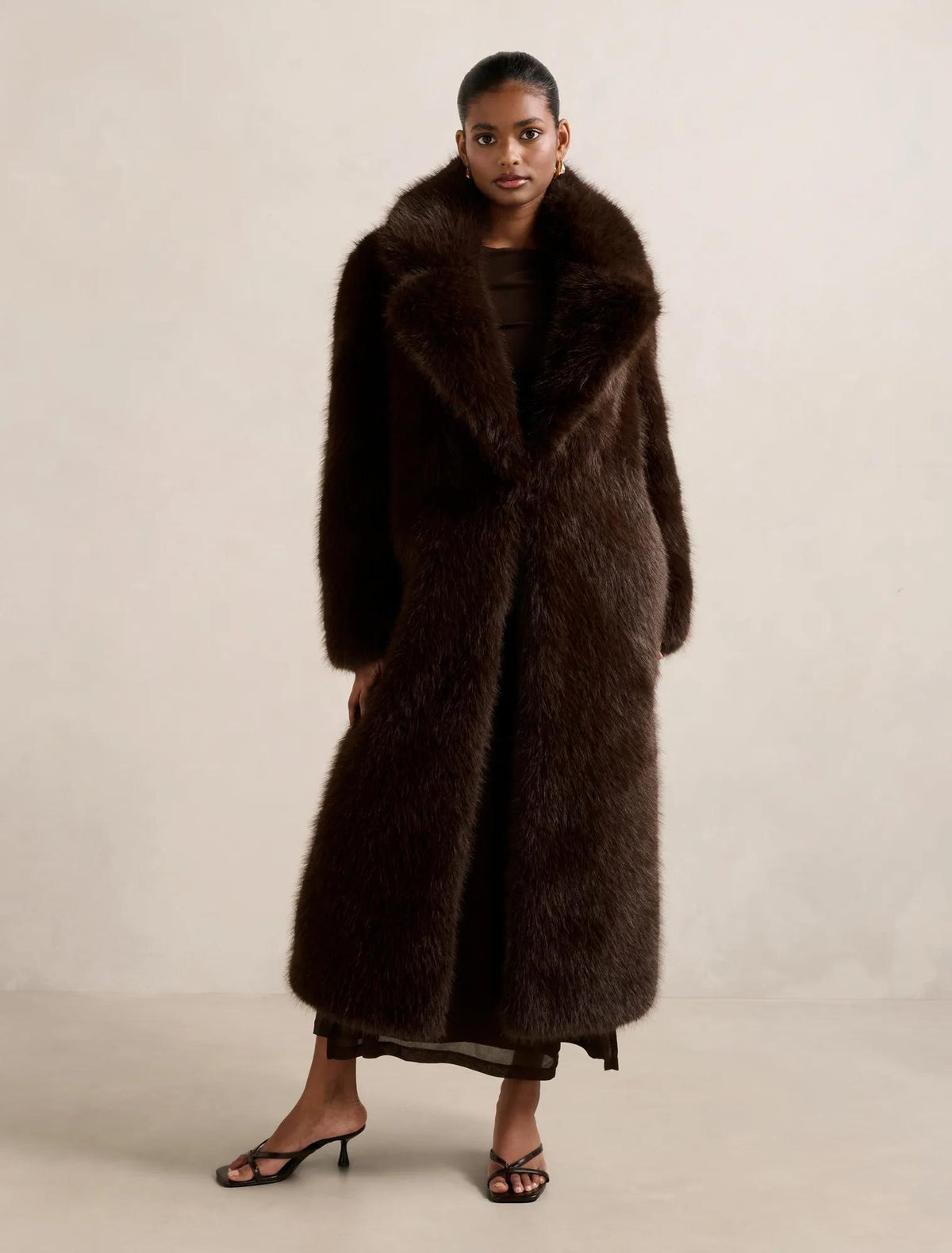 Hunter Petite Maxi Faux Fur Coat Dark Chocolate