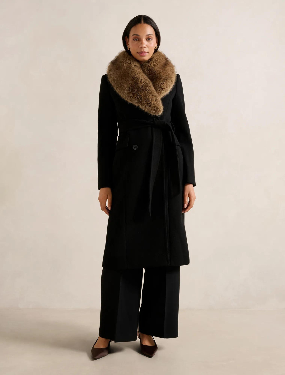 Chelsea Double Breasted Fur Collar Coat Black / Camel