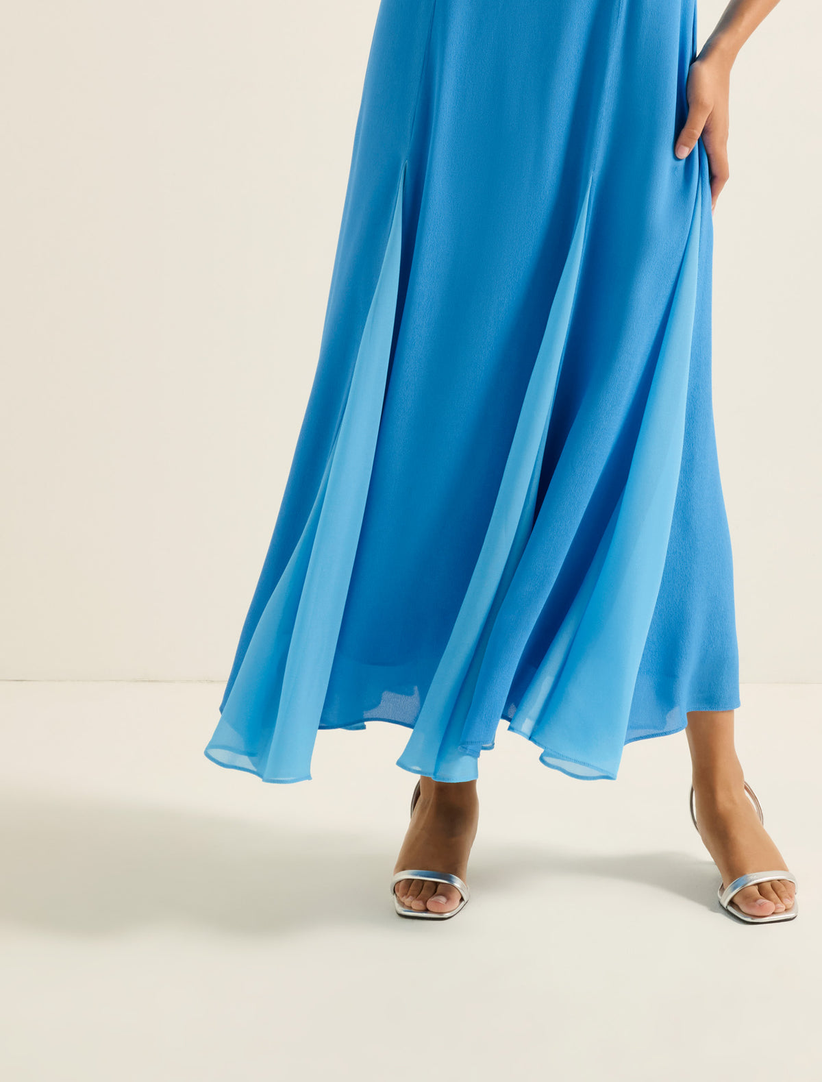 Dahlia Contrast Godet Maxi Dress Cornflower