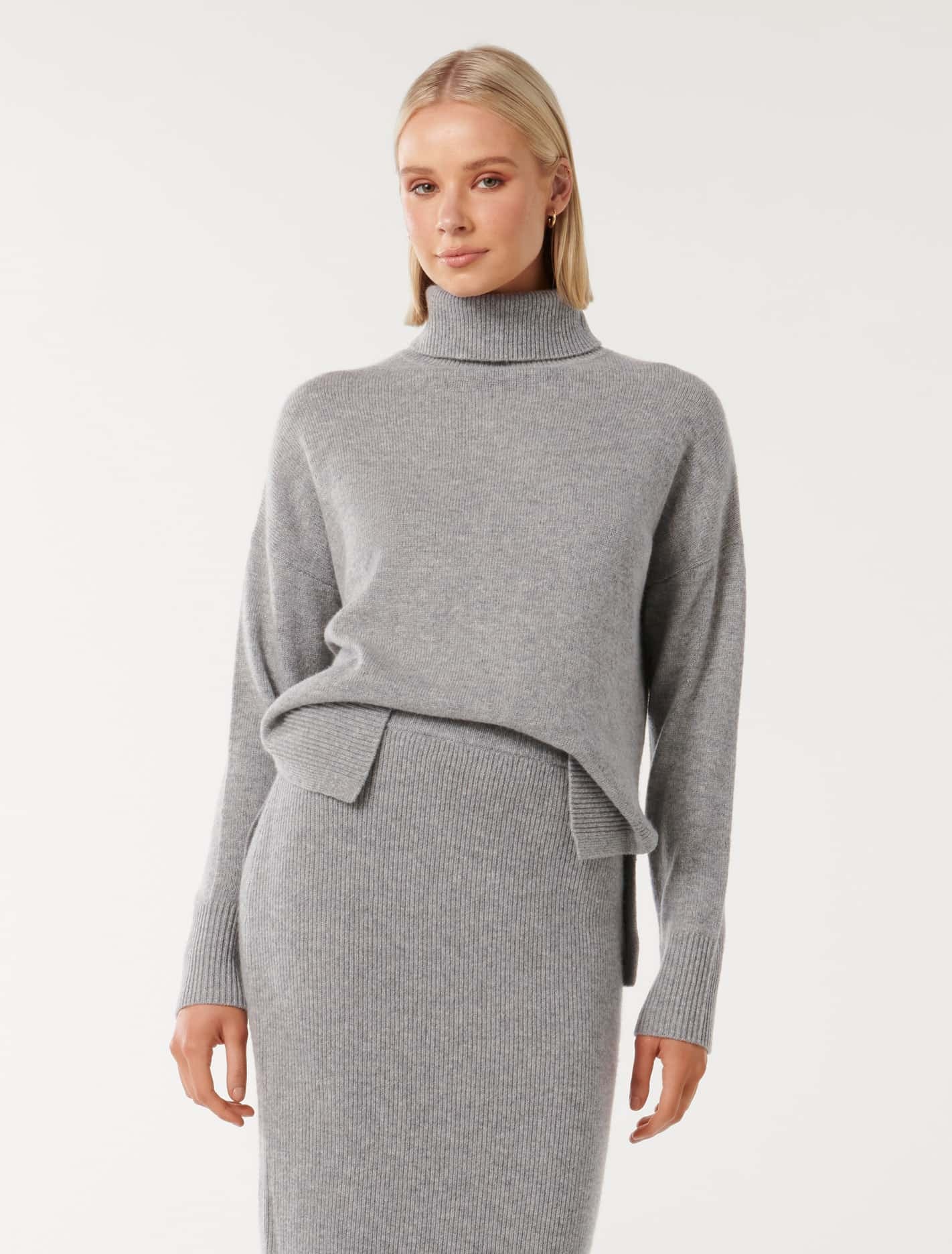 Forever New Women's Mia Relaxed Roll-Neck Knit Jumper in Grey