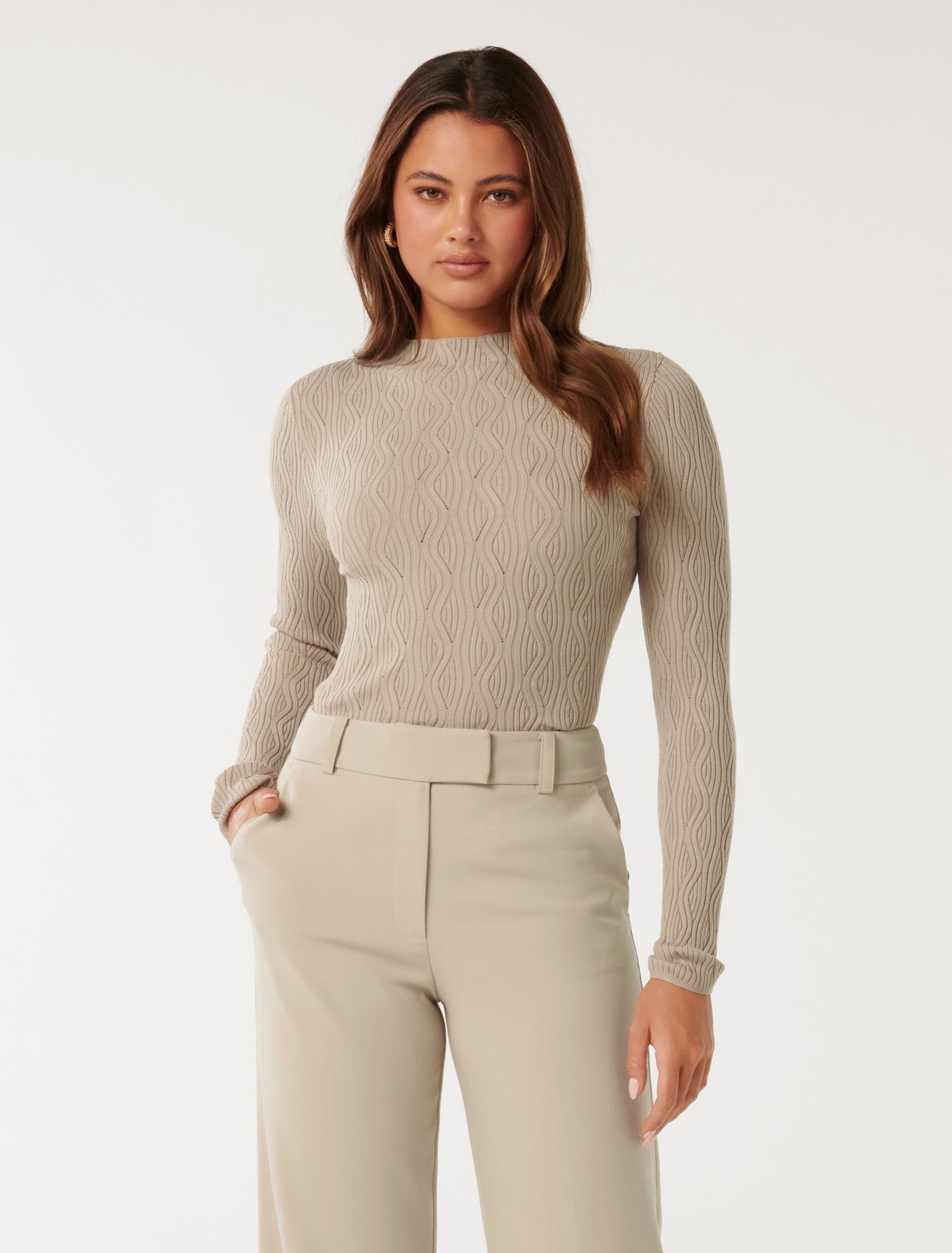 Forever New Women's Everley High-Neck Wave Jumper in Mushroom