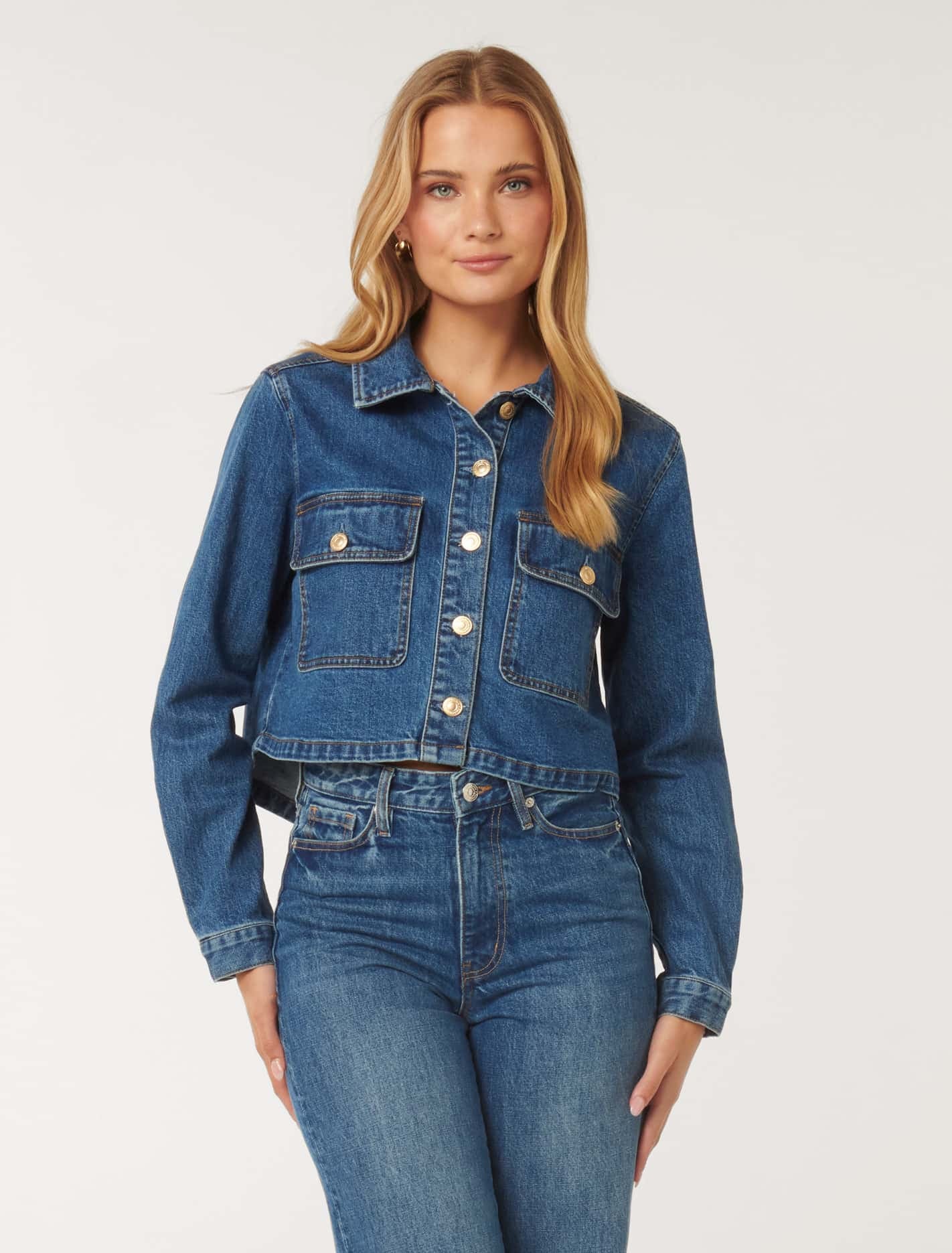 Forever New Women's Dana Denim Shacket in Mid Wash